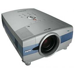 Sanyo PLC-XT15 Видеопроектор